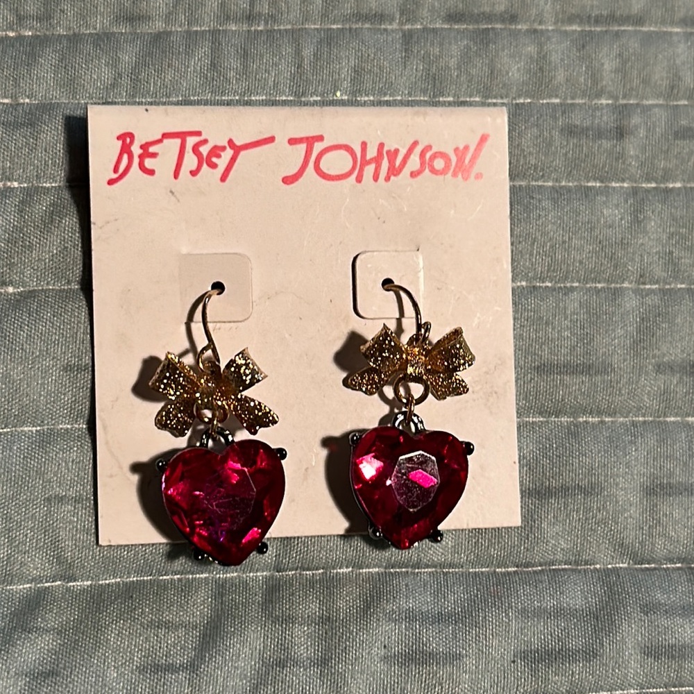 Betsey Johnson heart bow earrings